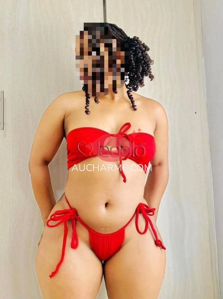 Venez à votre fille sexy de 19 ans, toutes les positions sont autorisé
